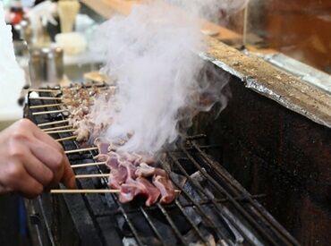 炭火やきとり片山商店 初バイト・飲食未経験の方でも安心！
オープン前の研修で、少しずつお仕事に慣れていけます◎