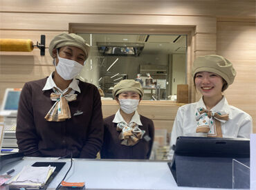 AnniBAUM （アニバウム） 二子玉川東急フードショー店 ＼初バイトにもオススメ♪／
「お祝いに」「サプライズに」
「自分へのご褒美に」…と、
嬉しい一日を彩るスイーツ販売☆