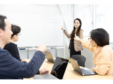 あなたの語学力を生かしませんか？
スキル次第で時給を決定★
翻訳家を目指している方にも
オススメです！