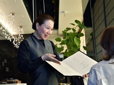 コンパスグループ・ジャパン株式会社 勤務地：羽田イルリストランテトーキョー　21556_p どなたでもすぐに馴染める環境です♪分からないことがあればお気軽にご相談ください◎お客様の笑顔がやりがいに♪