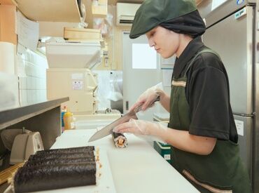 京樽　中野南口 未経験OK！
学生・主婦(夫)・フリーター・シニアまで歓迎★
お給料は1分ごとに支給！シフトの相談も気軽にOKです♪