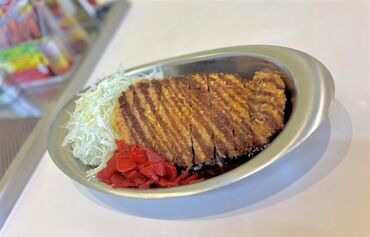 ゴーゴーカレー鹿児島宇宿店 幅広い世代活躍中！
飲食初めての方も大歓迎◎
あなたの「やってみたい！」を全力でサポート♪
先輩が丁寧にお教えします☆