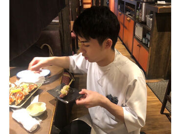 焼き鳥やそば、出汁料理など
お酒に合う美味しい料理を学べます♪
頑張った後のまかないは最高です◎