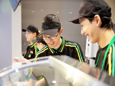 サブウェイ 天王洲シーフォートスクエア店 ＼未経験＆バイトデビュー歓迎／
★週2日＆短時間からOK★
予定と両立しながら働ける◎
がっつり週5日働きたい方も大歓迎です♪