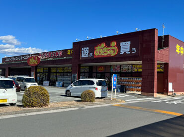 おたちゅう沼津店 立地も良好！
【駅チカ】【駐車場も広々】
道をはさんでスグのところには海あります♪