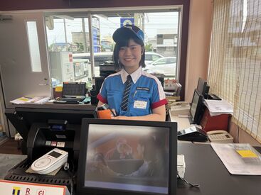 大森石油株式会社　Dr.Drive小牧原店 セルフのお店なので給油作業や窓拭きナシ♪
クルマに全然詳しくない…という方も◎
優しいスタッフばかりで安心！