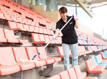 株式会社エス・ビー・エム/IAIスタジアム日本平 サッカースタジアムの清掃のお仕事です！
慣れてきたらもくもく作業♪