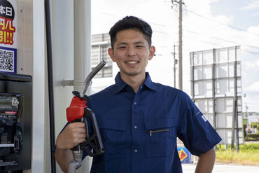 車が好きな方はもちろん、車に詳しくなくてもOK!
「接客を楽しみたい」そんな方にも是非!