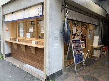 「まぐろ屋やまもと」は
ブランク有の方や
未経験者にもおすすめ！！

詳しくは、
【お仕事内容】をご確認ください♪