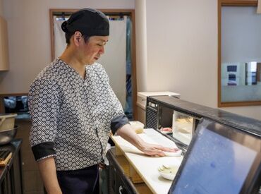 ★220円のまかないあり★
＜寿司＞がおトクに食べられます！
寿司大好きな方、大歓迎！みんなに大好評ですよ♪