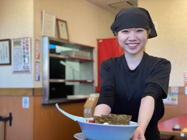 ラーメン山岡家　フォレスト河口湖店 ◇◆バイトデビュー歓迎♪◆◇
食券制だから、レジ業務ナシ◎
好きな時間でOK！無理なく働けますよ!!
まずはお気軽にご応募を◎