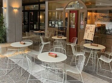 《2023年OPEN》Yotteria GAKU Terrazza カフェのような外観◎
おしゃれな店内でバイトしてみませんか？
お試し短期間スタートもOK！
