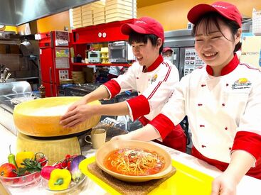 巨大チーズが目印のお店！