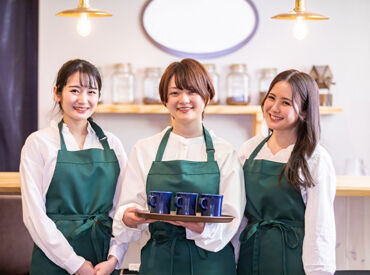 コーヒーづくりは全て機械が行います◎
人の作業はボタンを押すのと、コーヒー粉やミルクを補充するだけ♪
※画像はイメージです