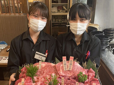 焼肉乙ちゃん 大森ベルポート店 ＼学生スタッフ多数活躍中／
明るくカジュアルな雰囲気です◎
初バイトでもスグに馴染めますよ♪
オシャレも自由★