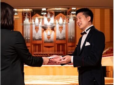 ≪本番業務前に研修あり≫
入社時研修＋OJTで見て学べる★
マネージャー・先輩たちとの距離も近く
気軽に質問ができる環境です◎