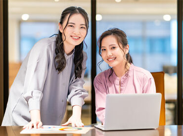 チームで協力して業務に取り組んでいるので、
わからないことも聞きやすい環境です！