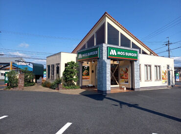 バイトデビューOK♪
WワークもOK！！

新商品の試食あり◎
学生・フリーター・主婦活躍中♪

ご応募お待ちしております！