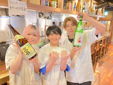 串焼文福　武蔵小杉店 ハッピーな仲間勢ぞろい！
学校帰りにさくっとバイトできる♪