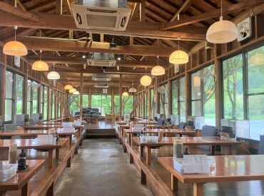鮎料理　やな川 ＼土日祝&お盆は時給100円UP／
オーナーは、優しい現役子育てパパ＊
シフトは気軽にご相談ください♪