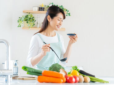 40~60代のスタッフ活躍中!無資格&未経験OK♪
高日給なので、少ない日数でもしっかり稼げます◎