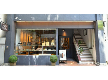 ROJI BAKERY 20名以上のスタッフが活躍中♪
学生、主婦、Wワーカーなど
ご年齢も幅広い方が在籍！
気の合う方と楽しくお仕事もできるはず＊