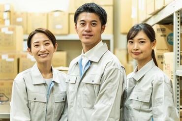 株式会社帆栄物流　勤務地：川崎市 バス停降りて徒歩10秒！
暑い夏も移動いらず☆
涼しい倉庫作業