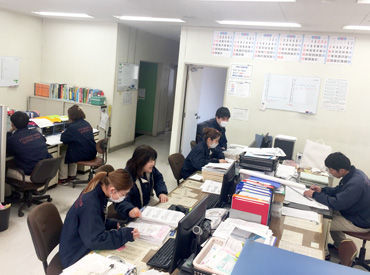 株式会社ハーベストジャパン 電話対応、備品管理などお任せします！
ブランクのある方もしっかりサポートしますのでご安心ください♪