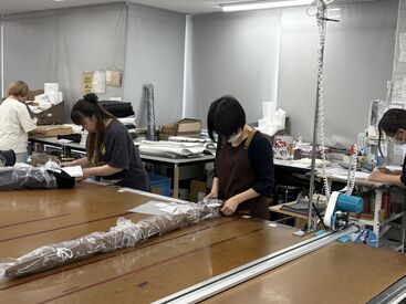 株式会社スタイレムロジスティクス 箕面営業所（旧株式会社瀧定関西商品センター箕面営業所） 服装、髪型、髪色、ピアス、ネイル、ヒゲなどぜ～んぶ自由★
おしゃれしながら働けます♪働きやすさ抜群★