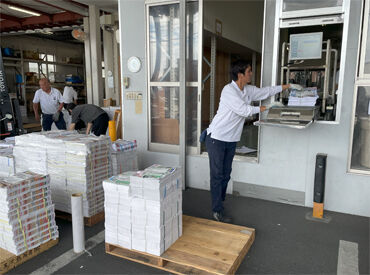 ＜昇給あり＆賞与年2回＞
長く働くほど収入UPの可能性あり！

髪型・髪色自由、ヒゲOK、ネイルOK！
自分らしく働ける職場環境◎