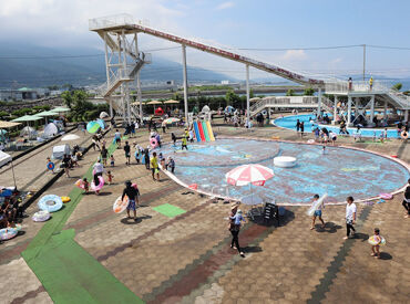 短期バイトの季節がキター‼☆☆
友達と一緒のバイトデビューに…
夏の副業やかけもちに…
理由は何でもOKです♪
