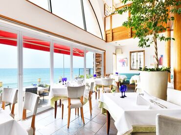 Ristorante Amalfi　(リストランテ　アマルフィイ) 扶養内勤務OK！
土日のみ/平日のみ等も相談OK！
希望に合わせて、
サクッとでもガッツリでも勤務可能♪