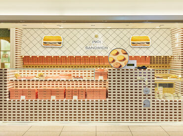 (NO) RAISIN SANDWICH グランスタ東京店※2025年3月オープン ＜商品の一例＞
・サワーチェリーとクランベリーとチェリージャムのサンド
・イチジク、シナモン、キャラメルのサンド