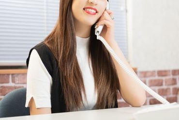 電話対応もお願いすることもございますが、マニュアル通りで簡単！
※写真はイメージ
