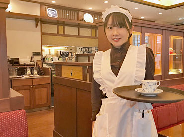 椿屋珈琲店　六本木茶寮 学生、主婦(夫)、フリーターさん大歓迎♪テスト期間や授業参観など…シフトの相談はお気軽にどうぞ！