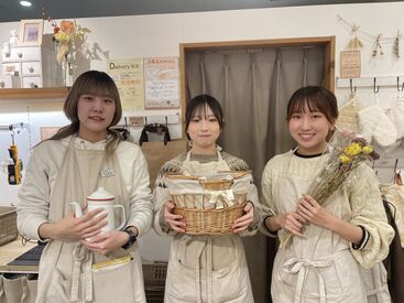 NATURAL KITCHEN & 自由が丘店 ≪希望シフト提出でOK≫
子育てしながら、学校の合間など…
無理せずに働きたい方におすすめ♪