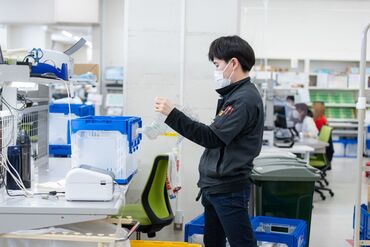 春から私たちと新しいキャリアをスタート！
座りっぱなしではなく、程よく動くお仕事
簡単な作業メインなので未経験でもOKです◎