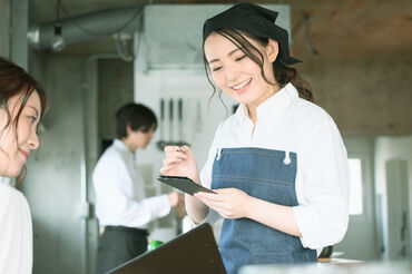 株式会社ミックコーポレーション沖縄営業所 幅広い世代が活躍中！
丁寧な指導やサポートがあるので、安心して飛び込んで来てくださいね♪
※イメージ画像