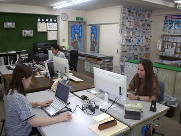 プラテック株式会社 ＼嬉しい土日祝休み／
固定のお休みで予定が立てやすい♪
自分の都合や家庭と両立できます◎
子育て中の方も歓迎です！