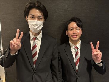 ▼制服は2種類から選べる
水色かピンク好きな色のブラウス/シャツとスカーフ♪
オシャレも楽しみながら勤務できます◎