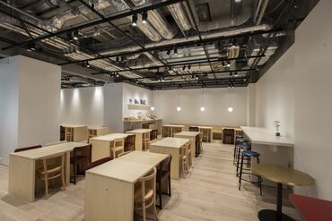 麻布台ヒルズギャラリーカフェ ＼一緒にスタートの仲間も♪／
短期OKのカフェSTAFF募集！
お友達と一緒に応募も、もちろんOK！
※画像はイメージ