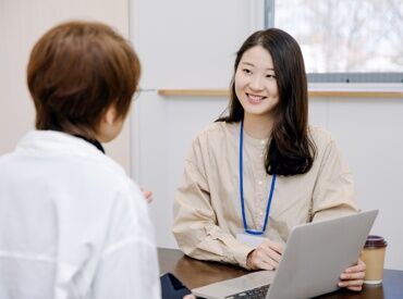 名古屋YMCA日本語学院 ▼現在働くスタッフは…
男性2名・女性18名在籍しており
常勤7名・非常勤14名います♪
チームワークもいい助け合いの雰囲気◎