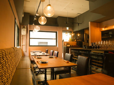 L'oiseau (ロワゾー) L'oiseau(ロワゾー)がもてなす『和×洋』のコラボ☆
鶏肉料理＋世界中の自然派ワイン♪
ワインも飲んで覚えていきましょう！