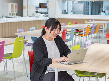 \充実した福利厚生あり/
有給休暇、
5年勤続でプチボーナスなど、
働きやすい環境を整えていますよ♪