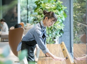 先輩のサポートはもちろん
テキストマニュアルや動画で
空いた時間にどこにいてもレシピを学べます♪