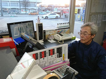 室内での作業だから、雨や風も関係なし！難しい仕事はないから、すぐに覚えられますよ♪
