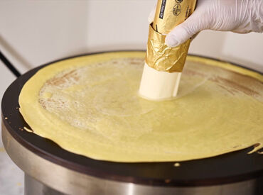 クレープの焼き方、生クリームの作り方が学べる◎
全店共通のレシピに沿って丁寧に教えます♪