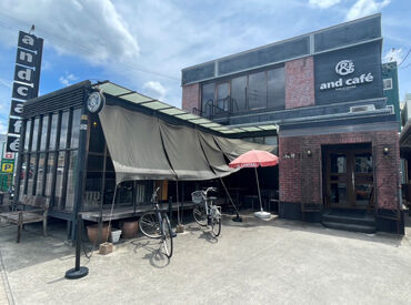 and cafe ▼美味しいまかないは…1食200円
パスタ・カレー・ハンバーガーなど人気の
ランチメニューが食べられます♪