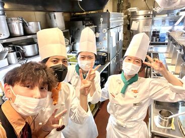 ハングリータイガー　トレッサ横浜店 高校生・大学生の学生Staffが多数在籍◎
～新しい仲間と真剣に働いて、絆を深める～
ココでしか出会えない人と経験がある。
