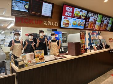 ウェンディーズ・ファーストキッチン長野駅前店 多数の同期と一緒に頑張れる♪
オープニングしたばかりだから
みんな一緒のスタート◎
研修中も心強い♪